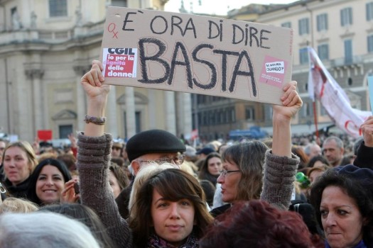 Donne, tanta violenza e troppe discriminazioni: indietro anche nelle pensioni